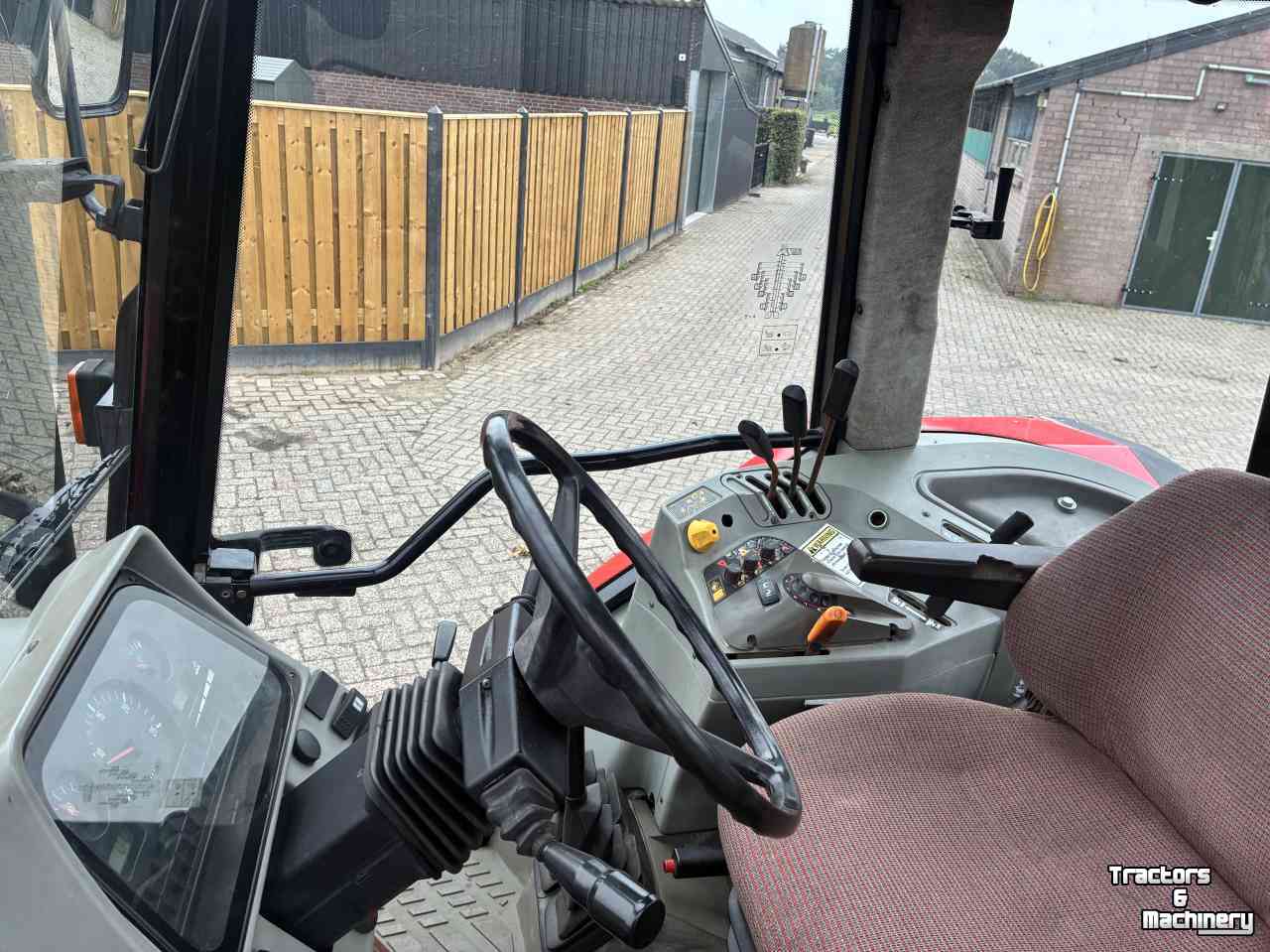 Tractor / Trekker Massey Ferguson 6190