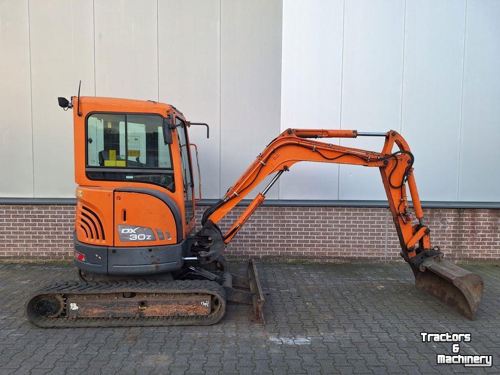 Mini-graver / Mini-graafmachine Doosan DX30Z