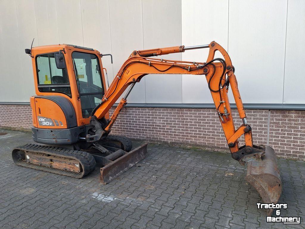 Mini-graver / Mini-graafmachine Doosan DX30Z