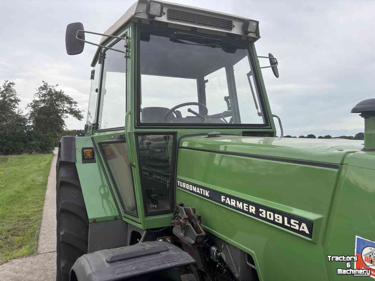 Tractor / Trekker Fendt 309 LSA met voorlader