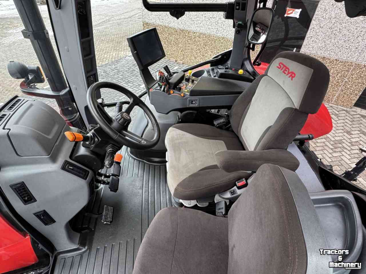Tractor / Trekker Steyr Absolut 6240CVT vario Stage V Fronthef Lucht GPS RTK
