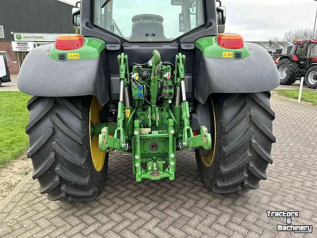 Traktoren John Deere 6090M