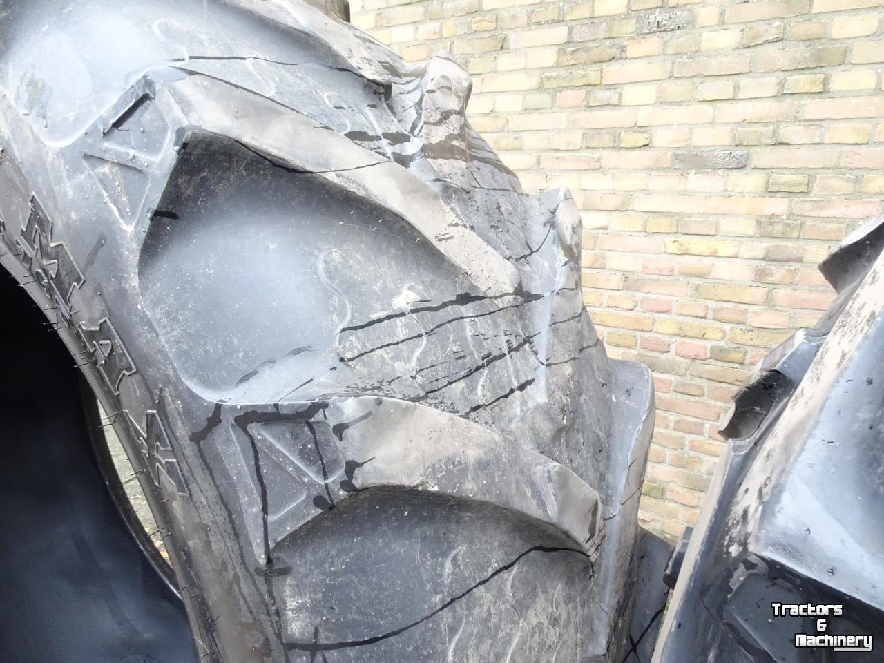 Wielen, Banden, Velgen & Afstandsringen BKT AGRIMAX 620/70R42