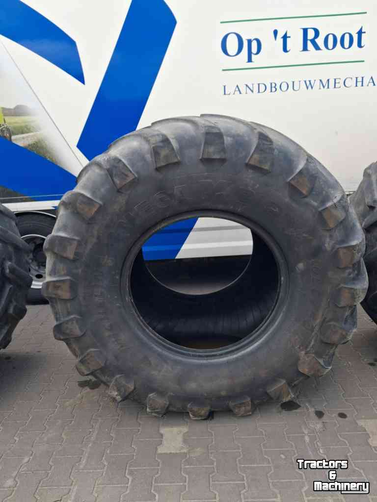 Wielen, Banden, Velgen & Afstandsringen Michelin Mega x Bib 1050/50r32