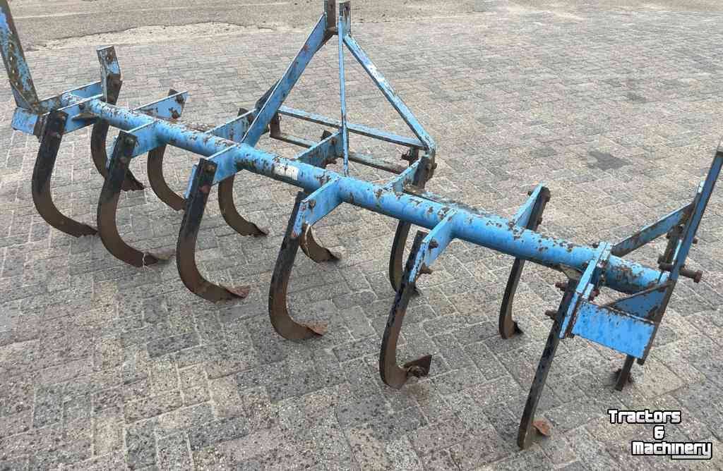Cultivator Lemken 13 tands vaste tand cultivator woeler met drukrol