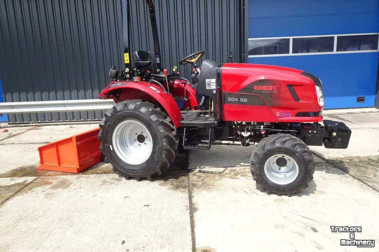 Tractor / Trekker Knegt 304G2 Nieuw model Stage V .