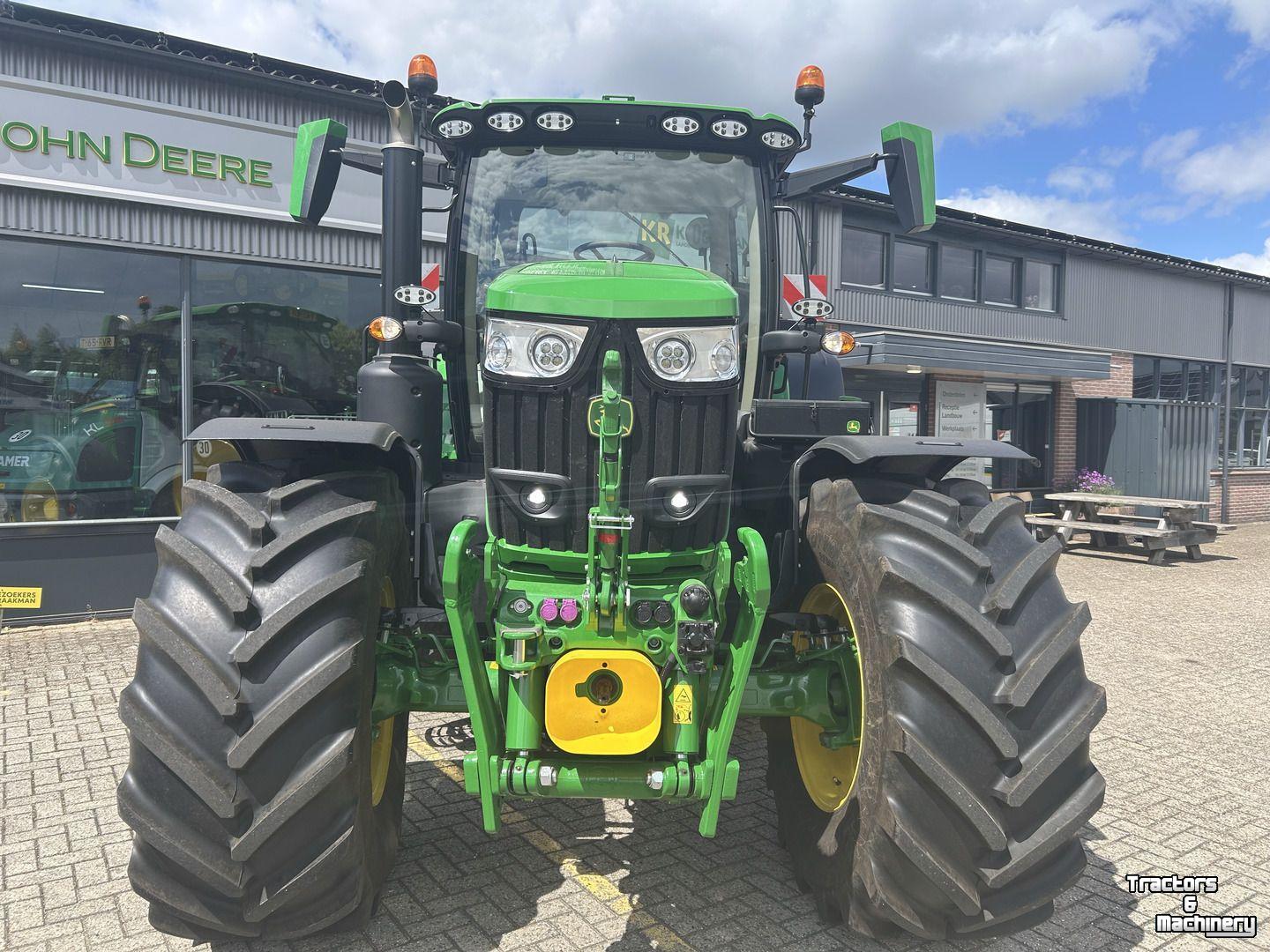 Tractor / Trekker John Deere 6R 215