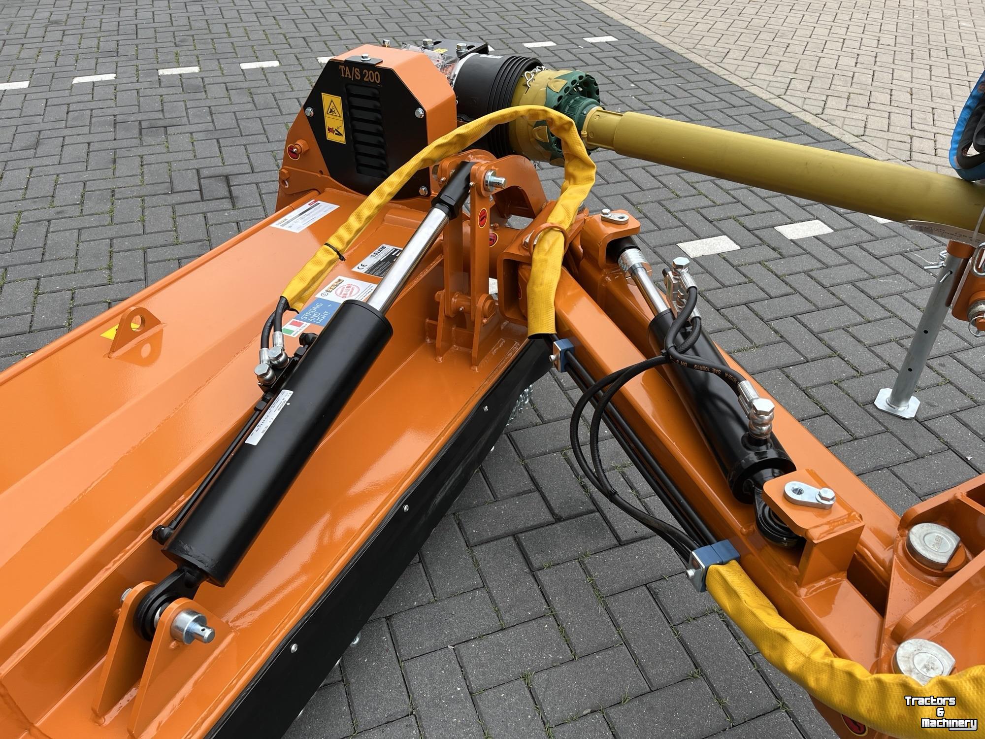 Overige machines voor weg-, berm-, en slootonderhoud Berti TAS 200
