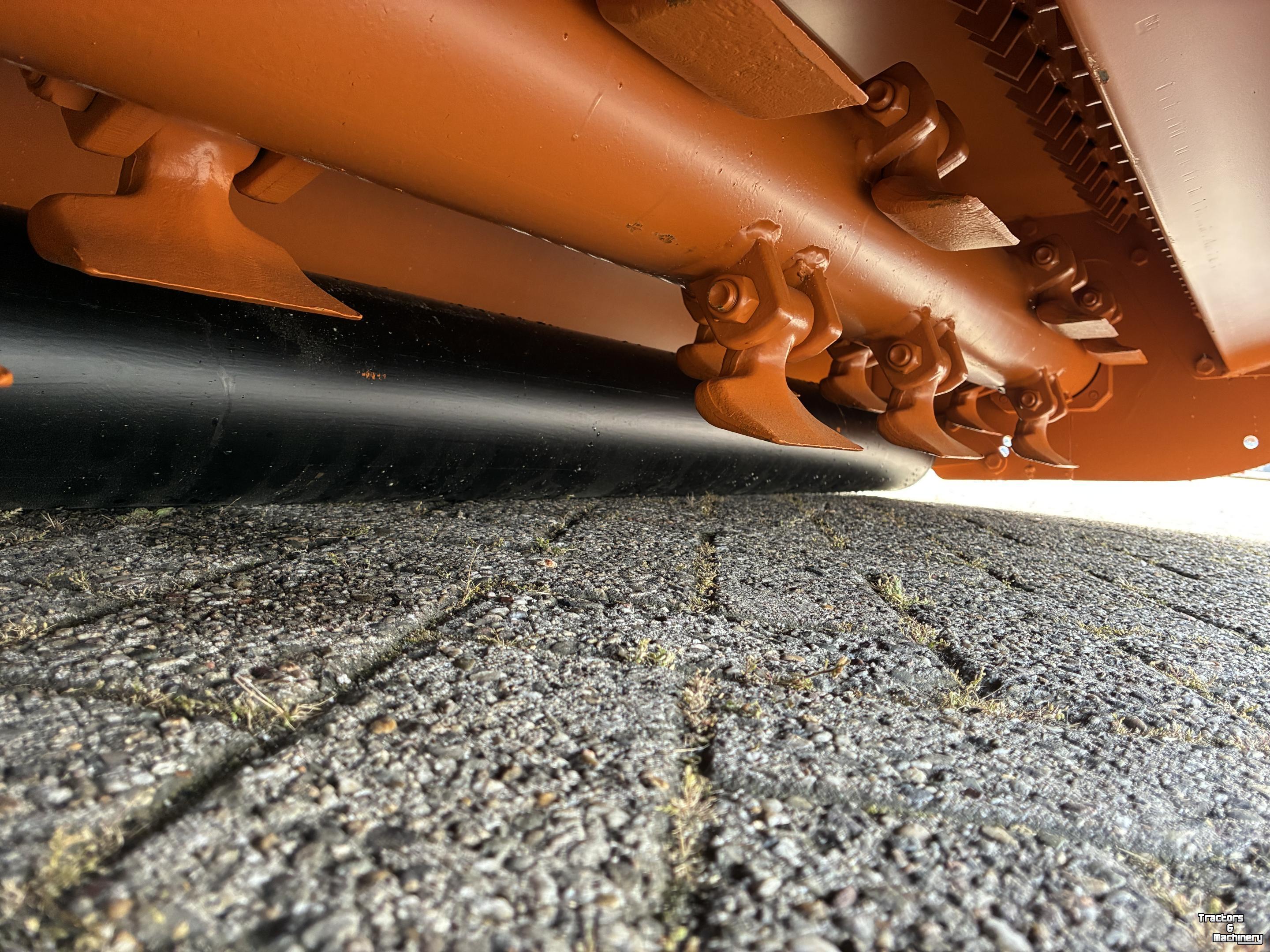 Overige machines voor weg-, berm-, en slootonderhoud Berti TAS 200