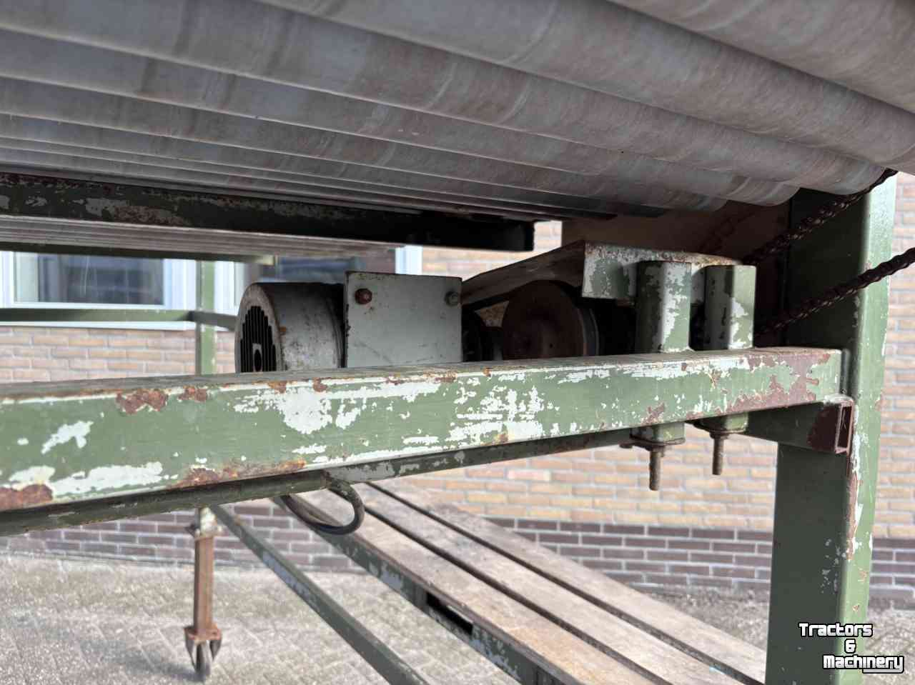 Lees-tafel / Lees-unit  Tibo Blokker, rollenleestafel, leestafel, leesunit