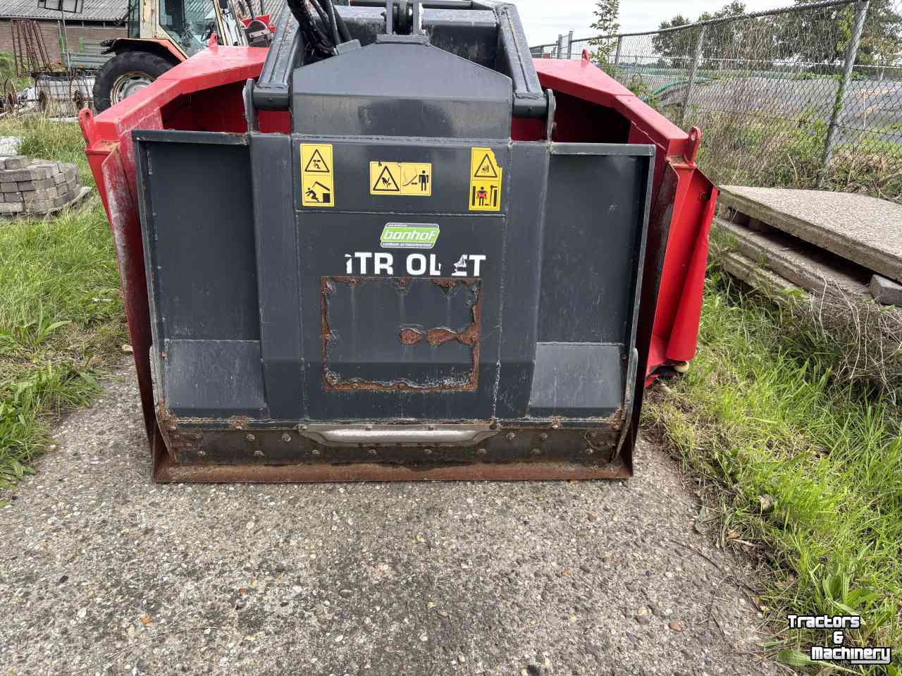 Voeruitkuilbak Trioliet Masterbuster