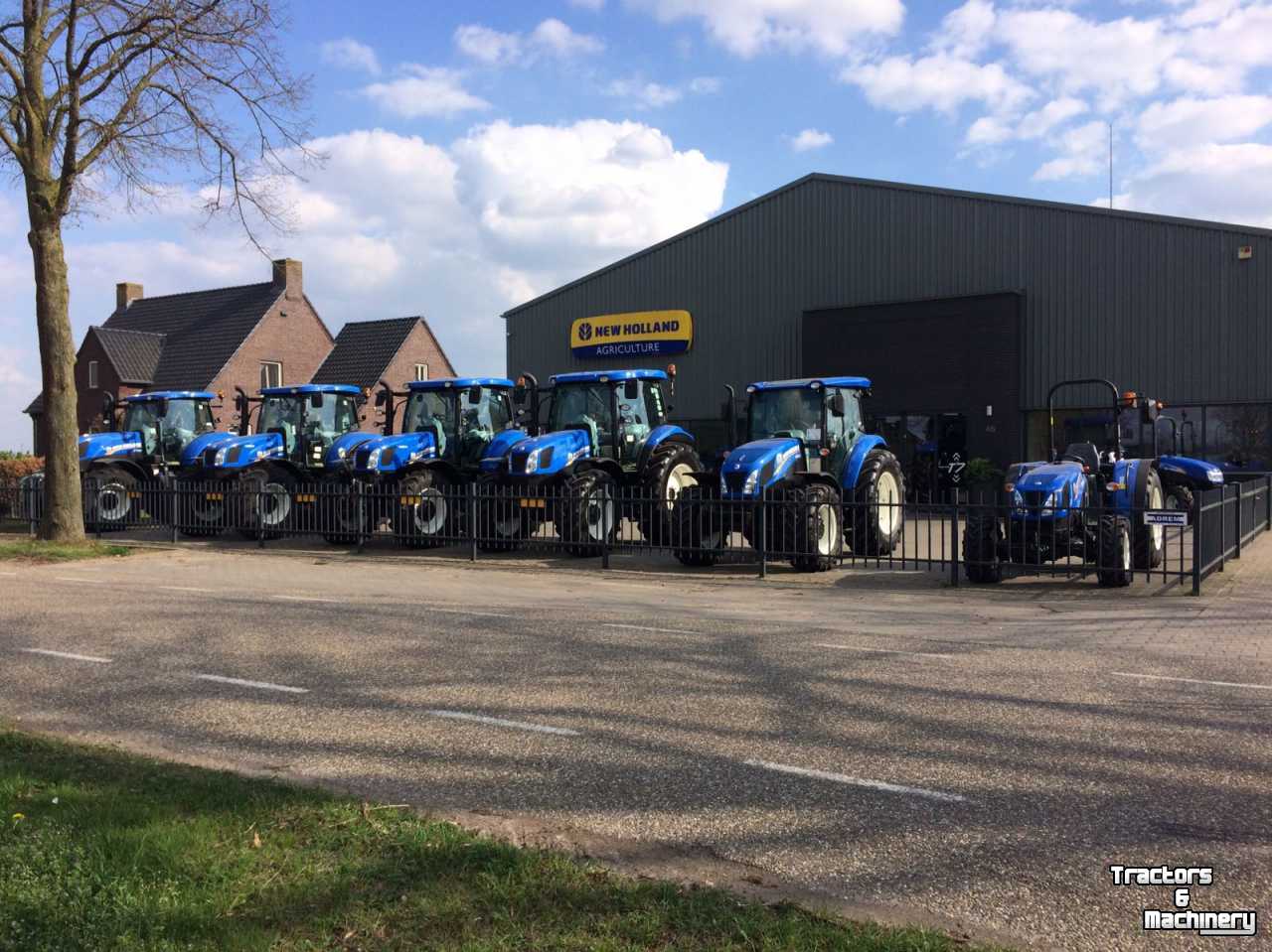 Traktoren New Holland T5.140 AC