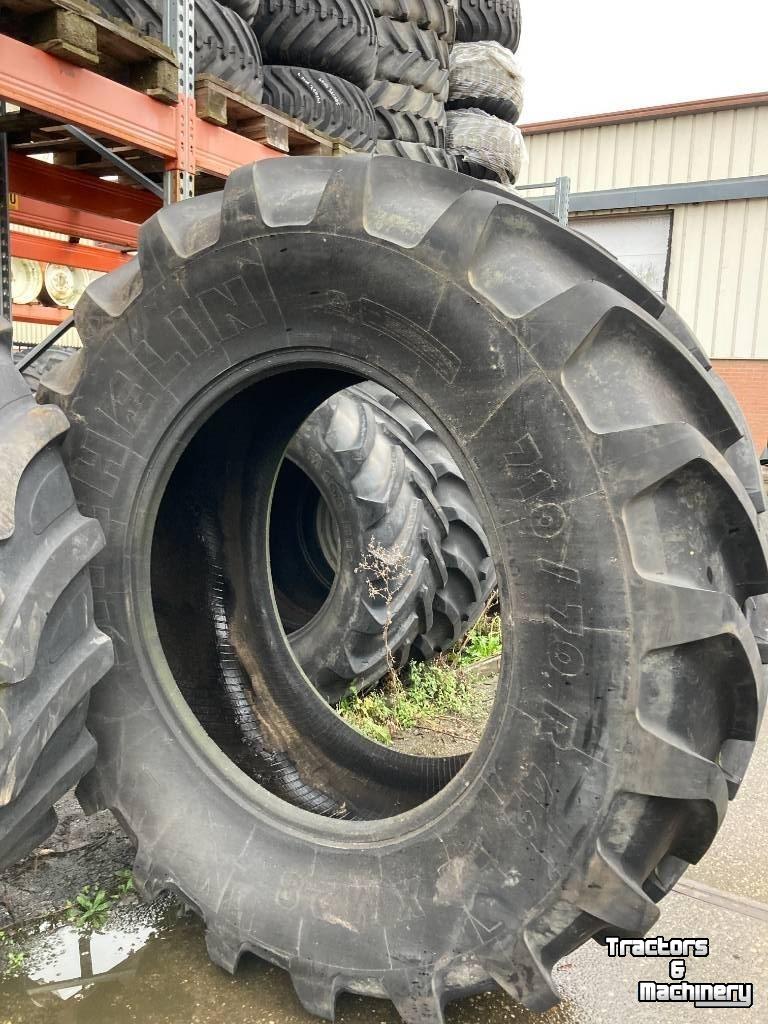 Wielen, Banden, Velgen & Afstandsringen Michelin 710/70x42 XM28
