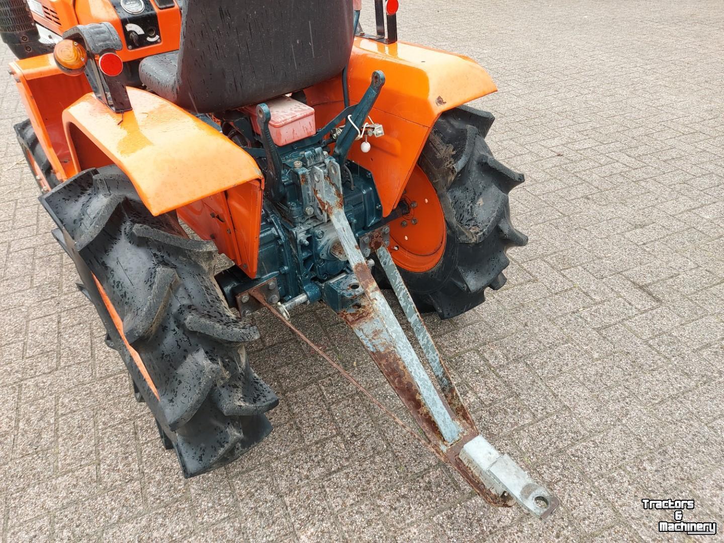 Smalspoor tractor Kubota B1400D