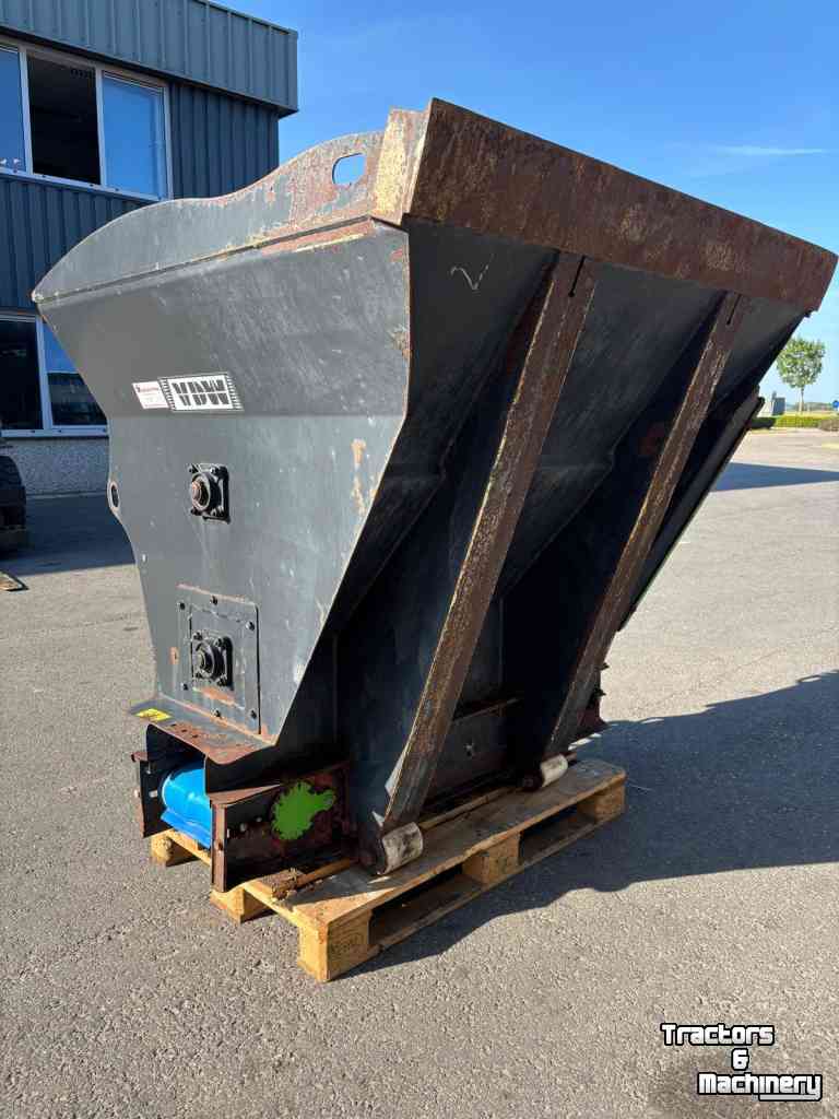 Zaagselstrooier voor boxen VDW Bedding Master XL 150