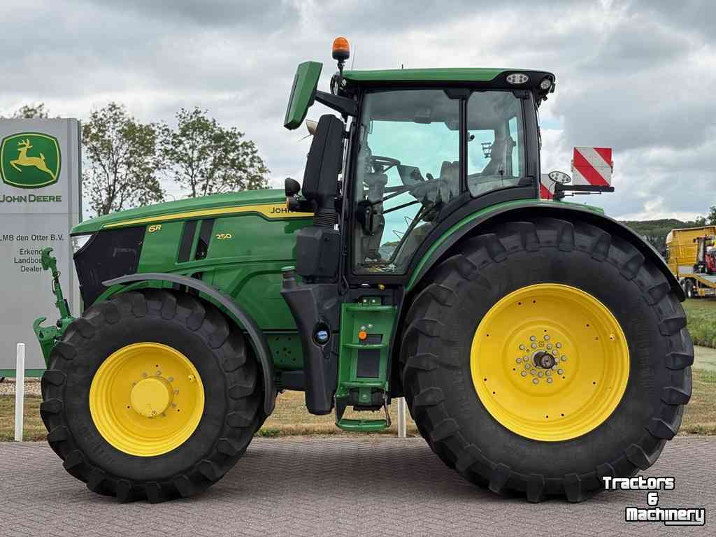 Tractor / Trekker John Deere 6R250