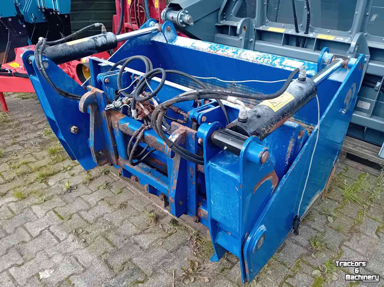 Kuilhapper AP NP 1600 HA-IB Kuilhapper met afschuiver en inzetbak