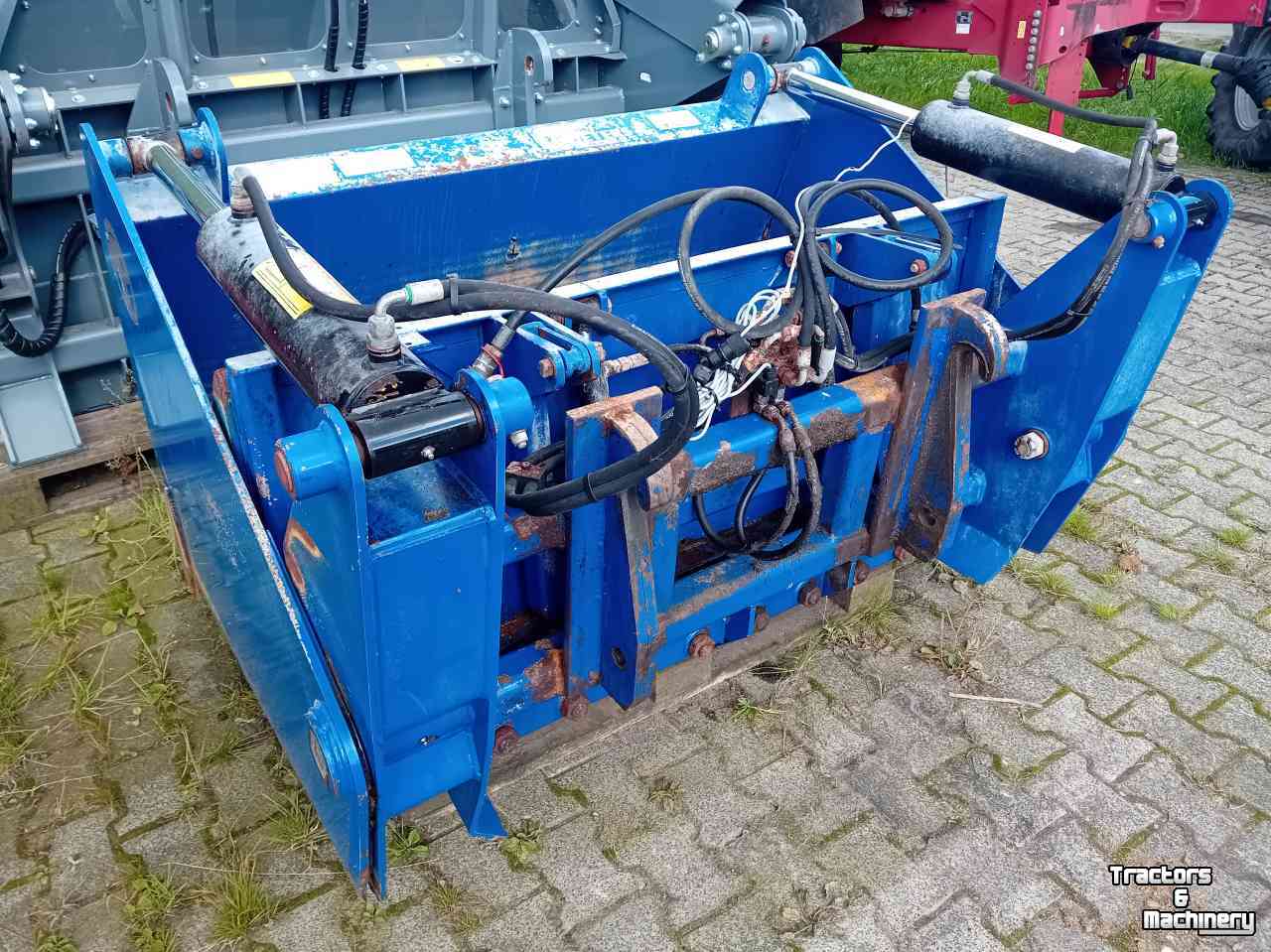 Kuilhapper AP NP 1600 HA-IB Kuilhapper met afschuiver en inzetbak