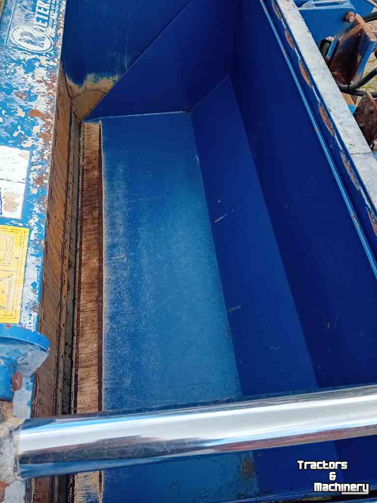 Kuilhapper AP NP 1600 HA-IB Kuilhapper met afschuiver en inzetbak