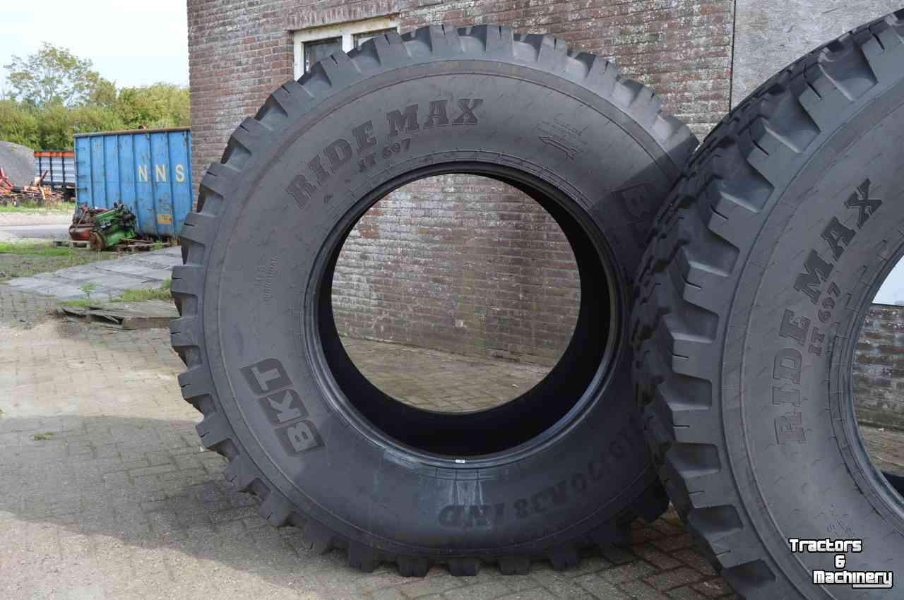 Wielen, Banden, Velgen & Afstandsringen BKT ridemax 697 710/70r38 90%