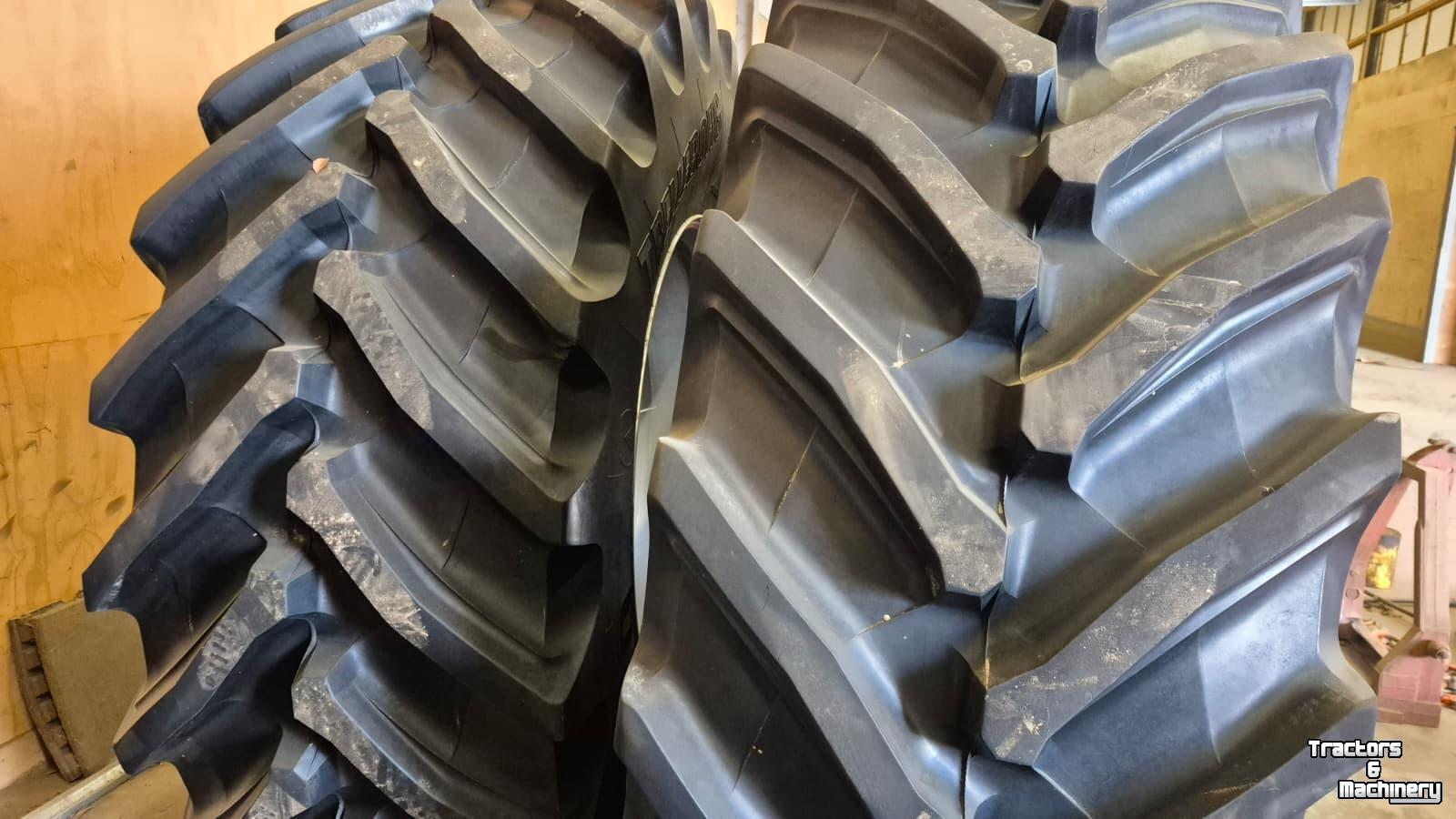 Wielen, Banden, Velgen & Afstandsringen  Trelleborg 750/70R44 + 650/60R38