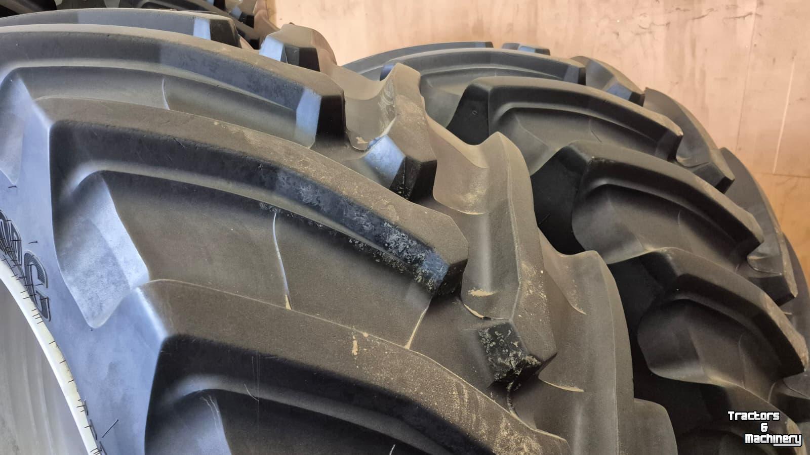 Wielen, Banden, Velgen & Afstandsringen  Trelleborg 750/70R44 + 650/60R38