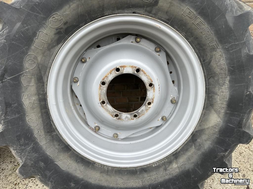 Wielen, Banden, Velgen & Afstandsringen Firestone 420/85R28<>520/85R38