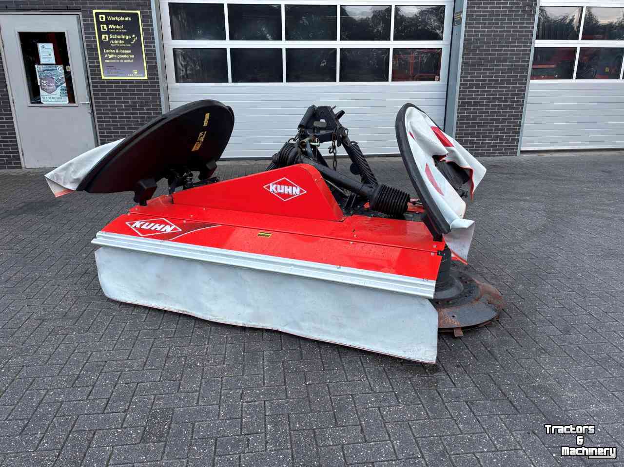Maaier Kuhn PZ 300F   ( Deutz-fahr KM4.29F