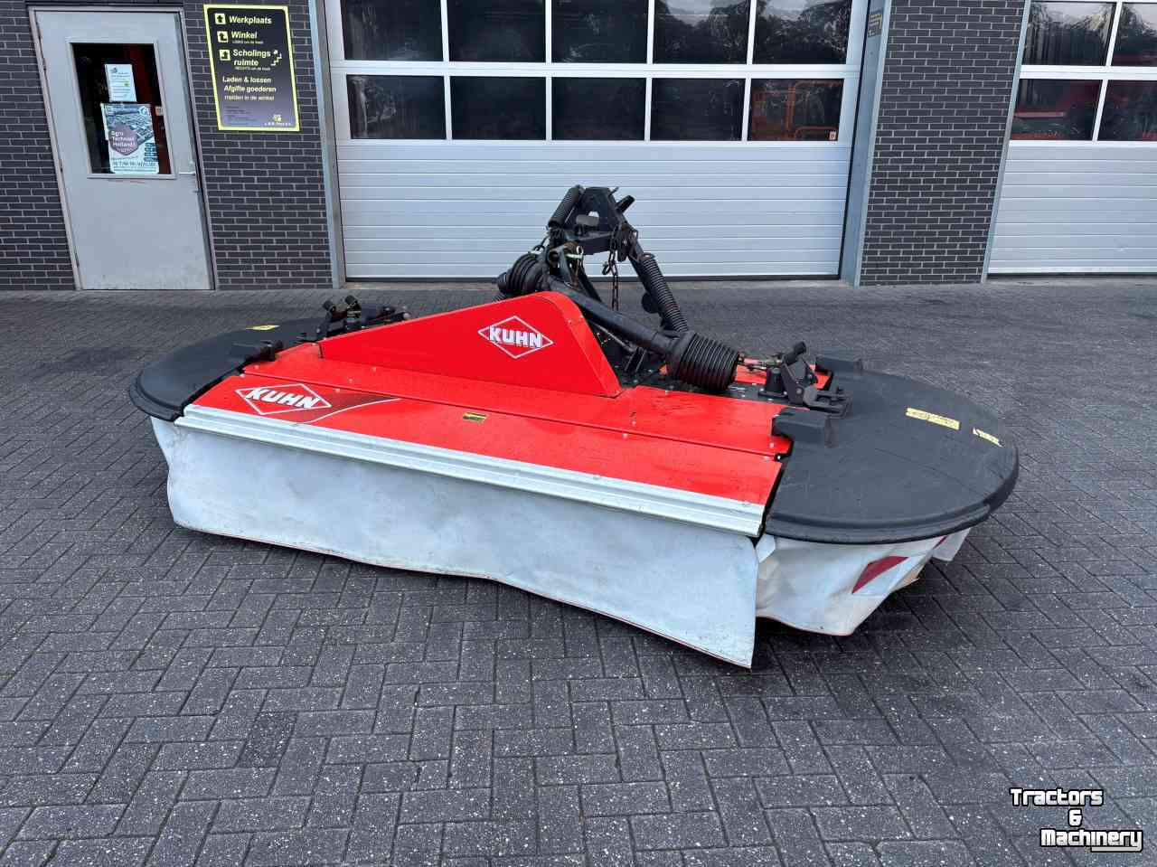 Maaier Kuhn PZ 300F   ( Deutz-fahr KM4.29F
