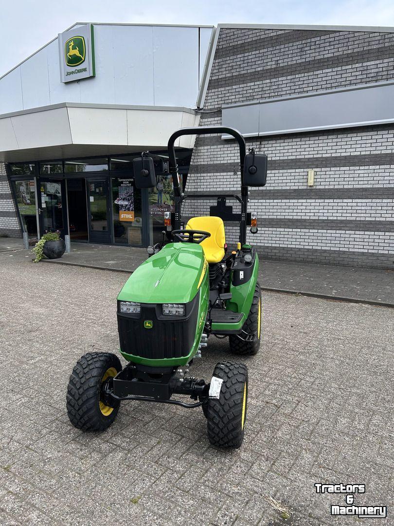Smalspoor tractor John Deere 2026R
