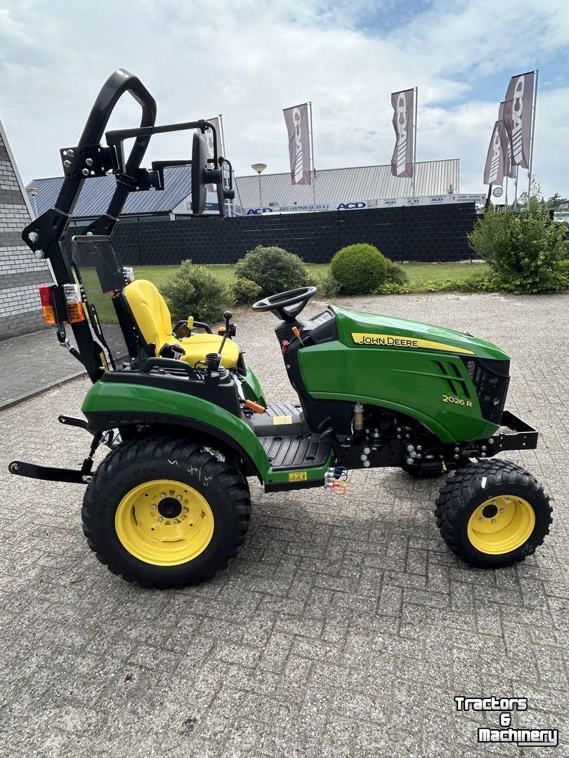 Smalspoor tractor John Deere 2026R