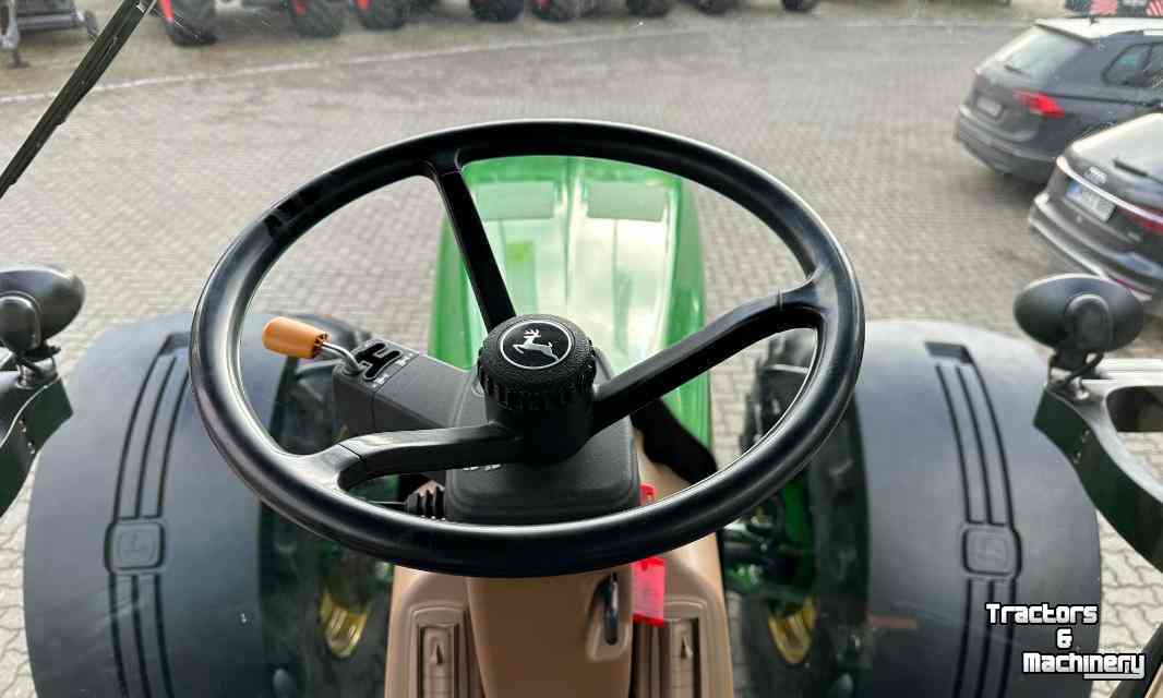 Traktoren John Deere 8530 AutoPowr