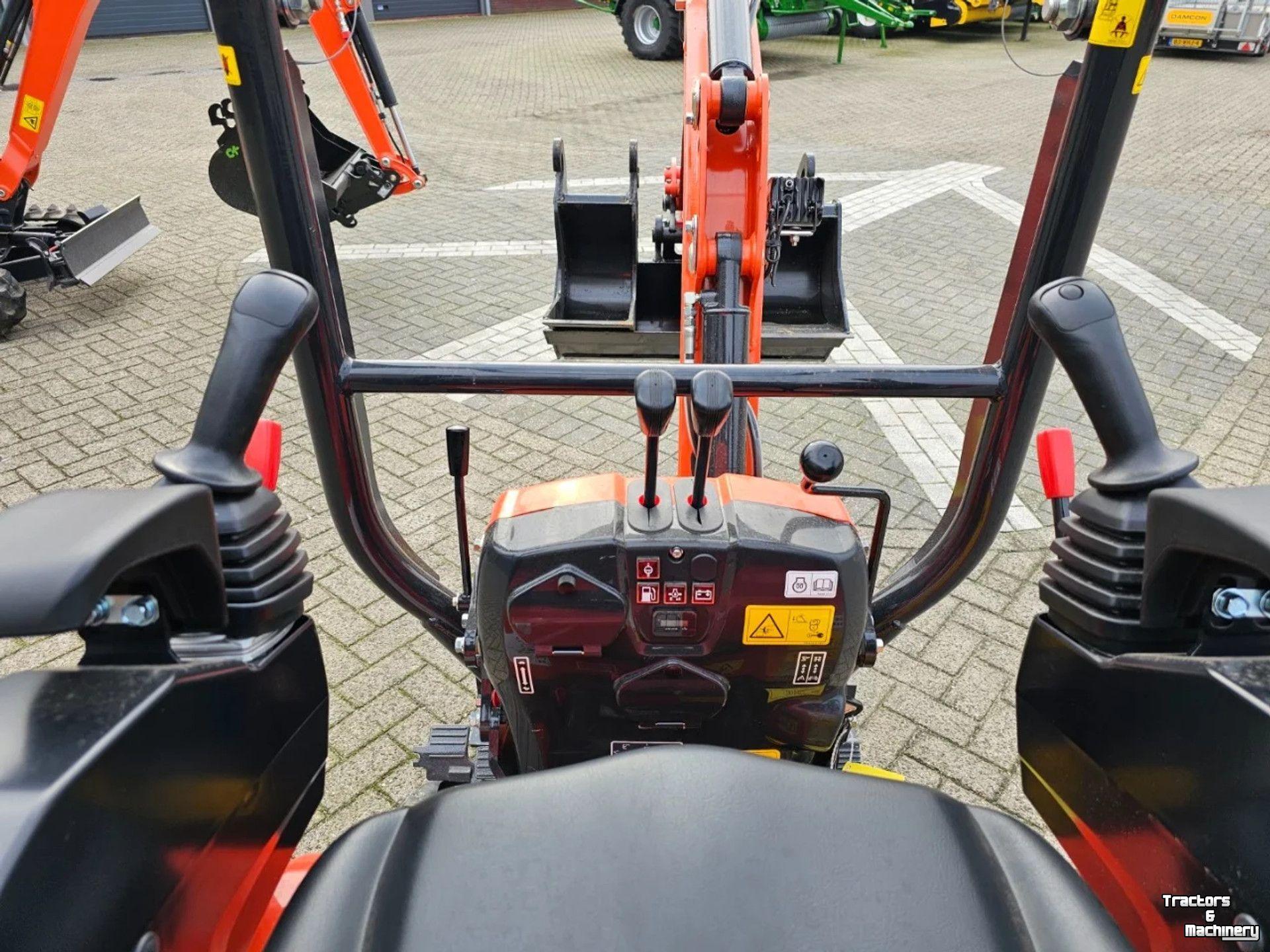 Mini-graver / Mini-graafmachine Kubota U10-5