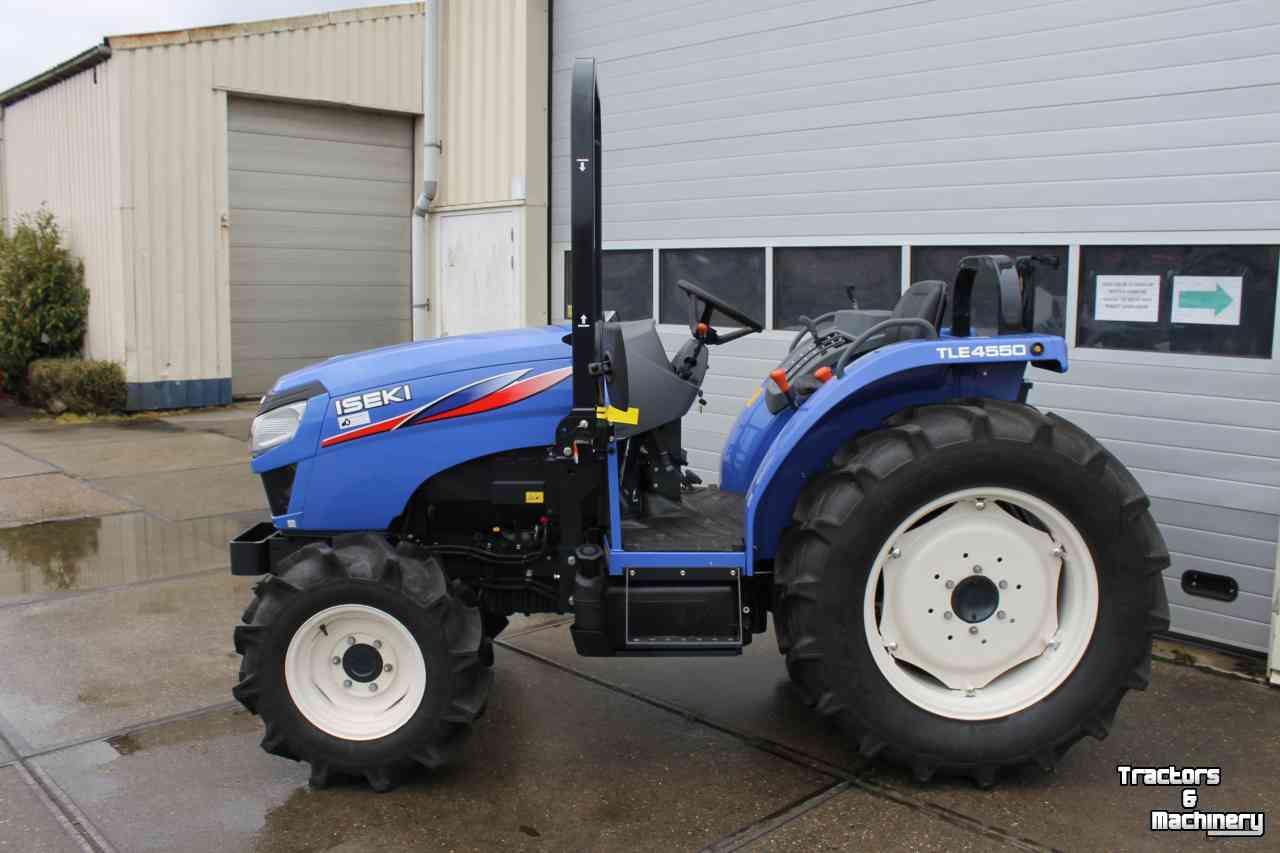 Compact tractor Iseki TLE4550 mechanisch handgeschakelde compacttrekker tuinbouwtractor trekkerbanden