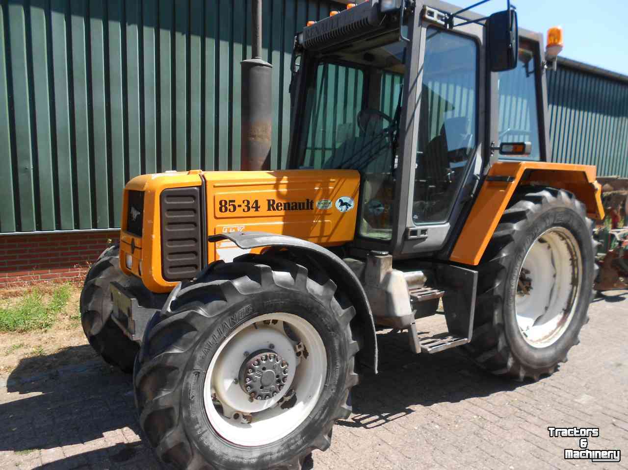 Tractor / Trekker Renault 8534 tx
