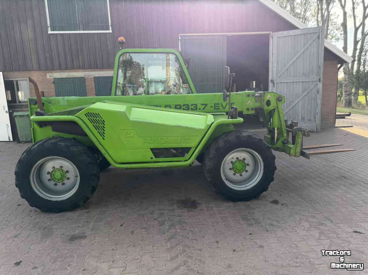 Verreiker Merlo P33.7 EVT