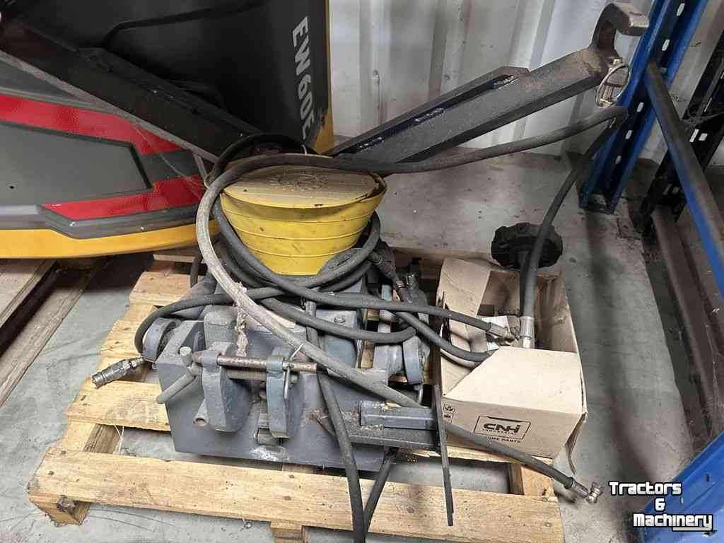 Front-hef & Pto New Holland Fronthef + Pto TC27D