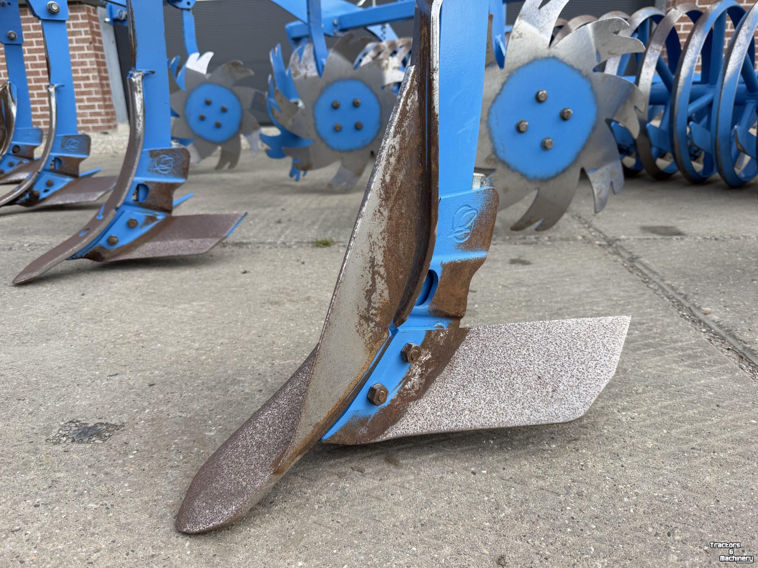 Cultivator Lemken Karat 10/300