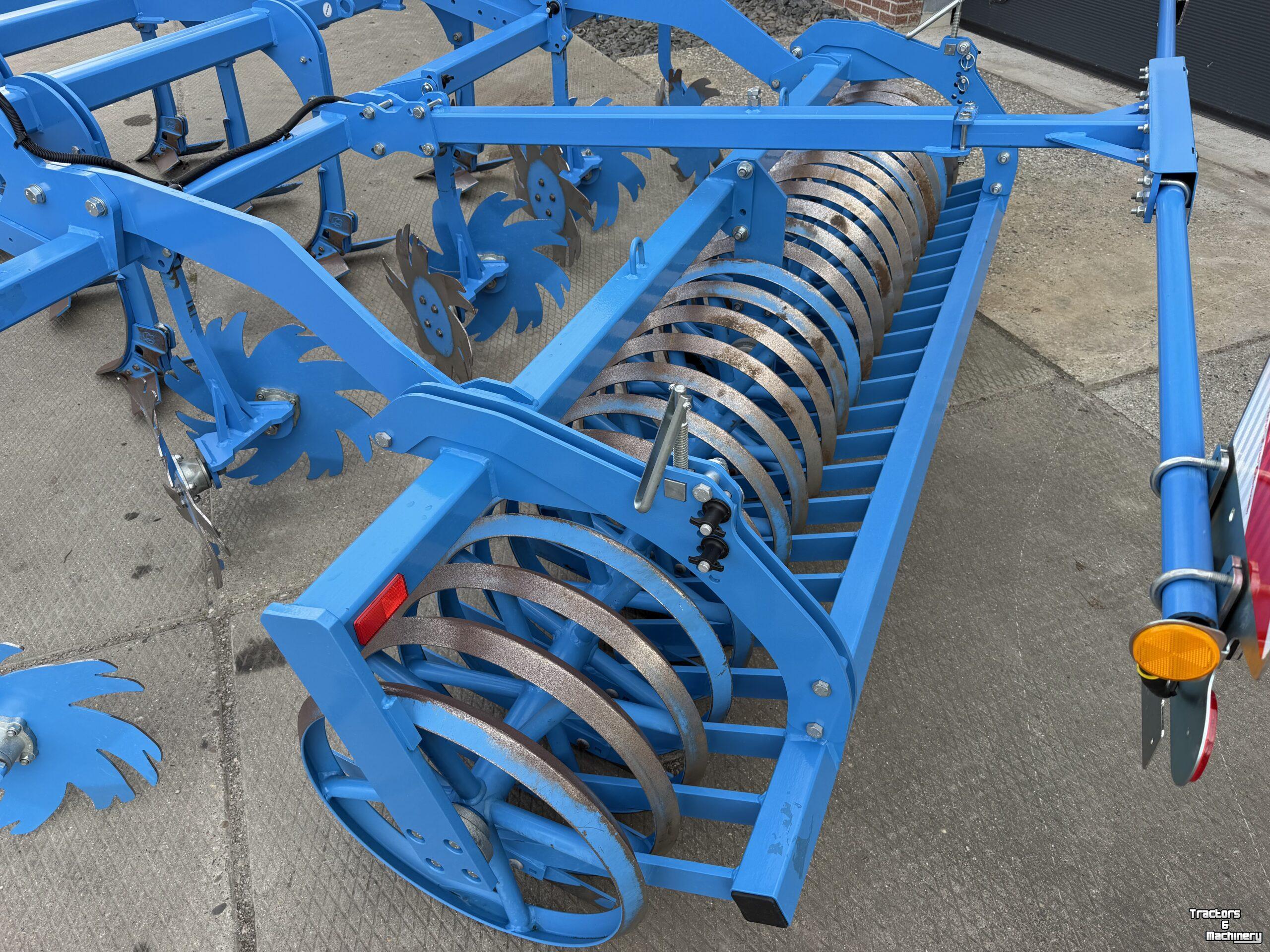 Cultivator Lemken Karat 10/300