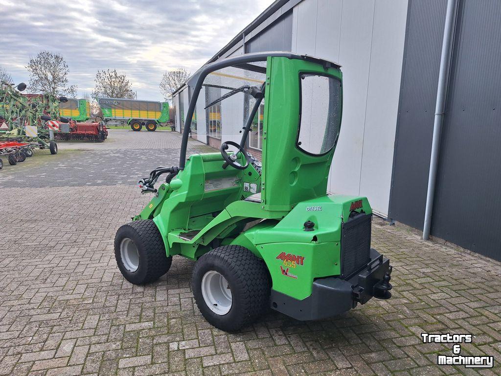 Shovel / Wiellader / Kniklader Avant 635