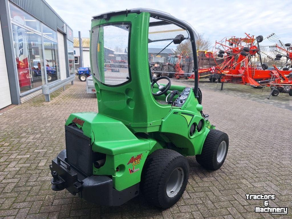 Shovel / Wiellader / Kniklader Avant 635