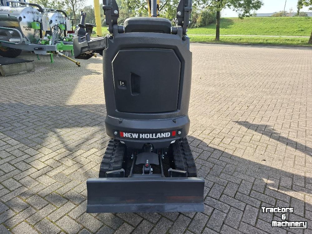 Mini-graver / Mini-graafmachine New Holland E14D