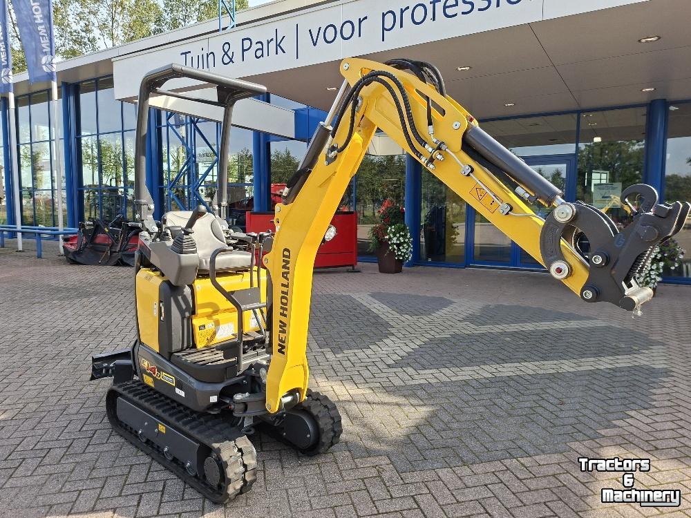 Mini-graver / Mini-graafmachine New Holland E14D