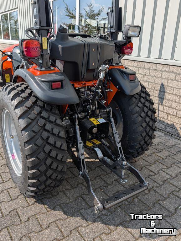 Smalspoor tractor TAFE Tafe 6028H HST compact tractor | trekker