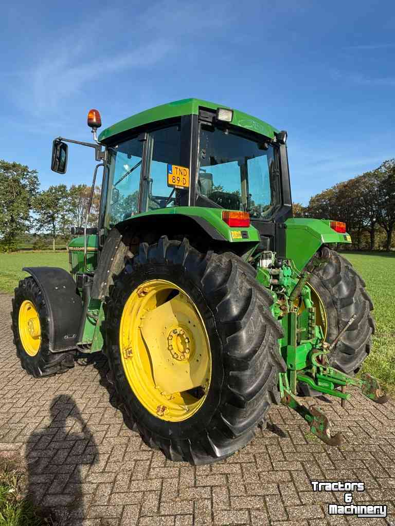 Tractor / Trekker John Deere 6400