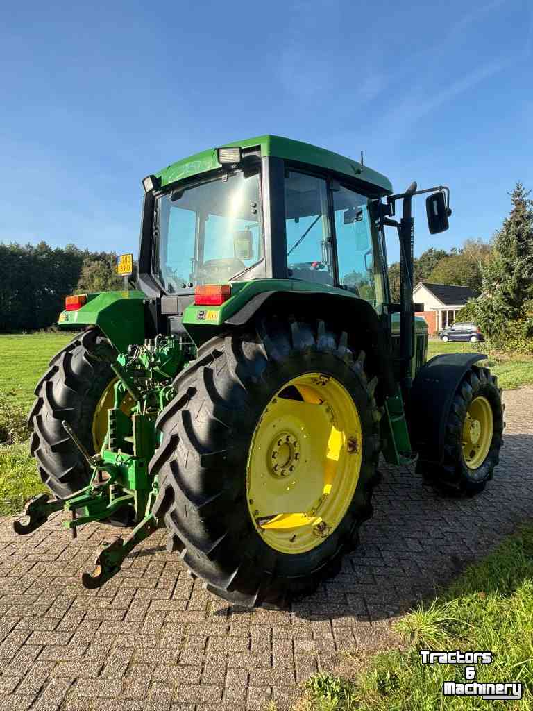 Tractor / Trekker John Deere 6400