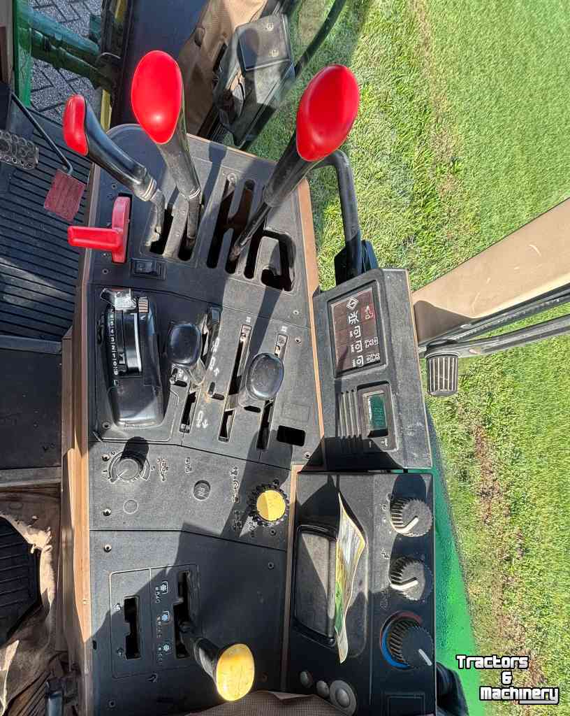 Tractor / Trekker John Deere 6400