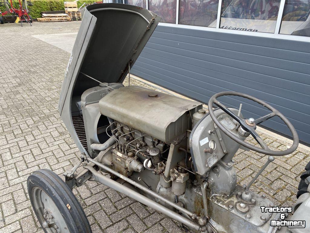 Tractor / Trekker Massey Ferguson TEF