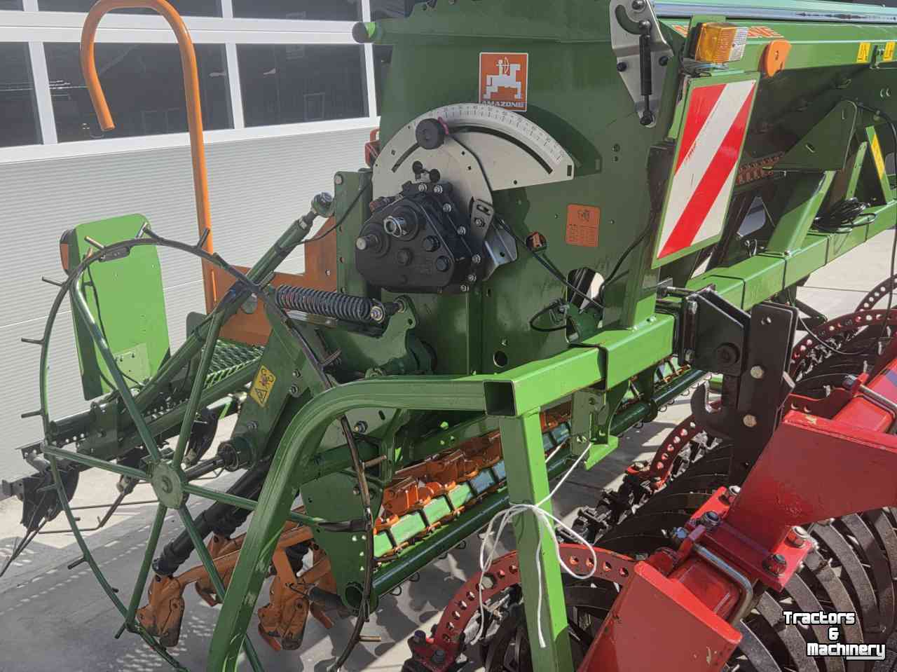 Zaaicombinatie Amazone AD 303 Special opbouw zaaimachine