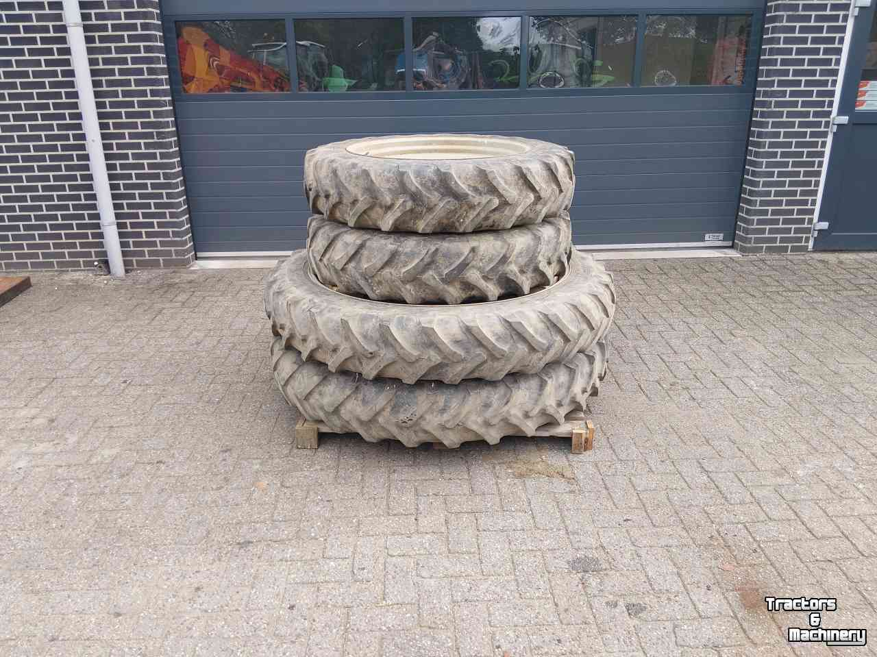 Wielen, Banden, Velgen & Afstandsringen Massey Ferguson Cultuur wielen 270/95 R48 270/95 R32